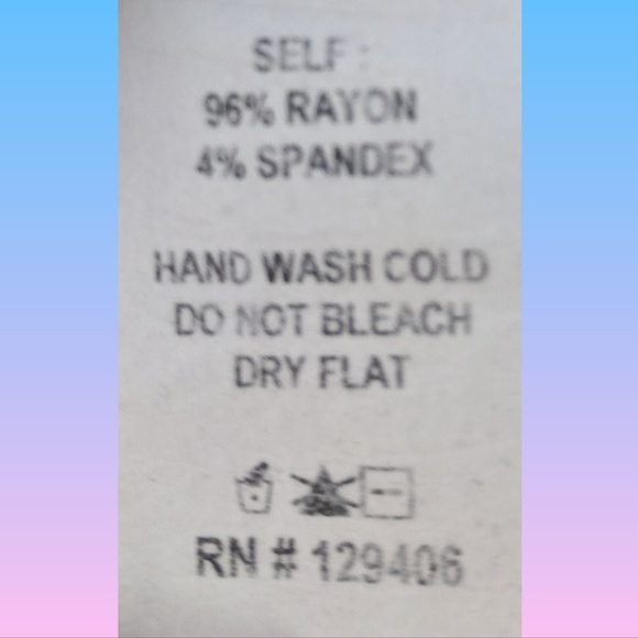 Venus Cold Shoulder Embroidered Detail Top Sz L - Picture 6 of 6